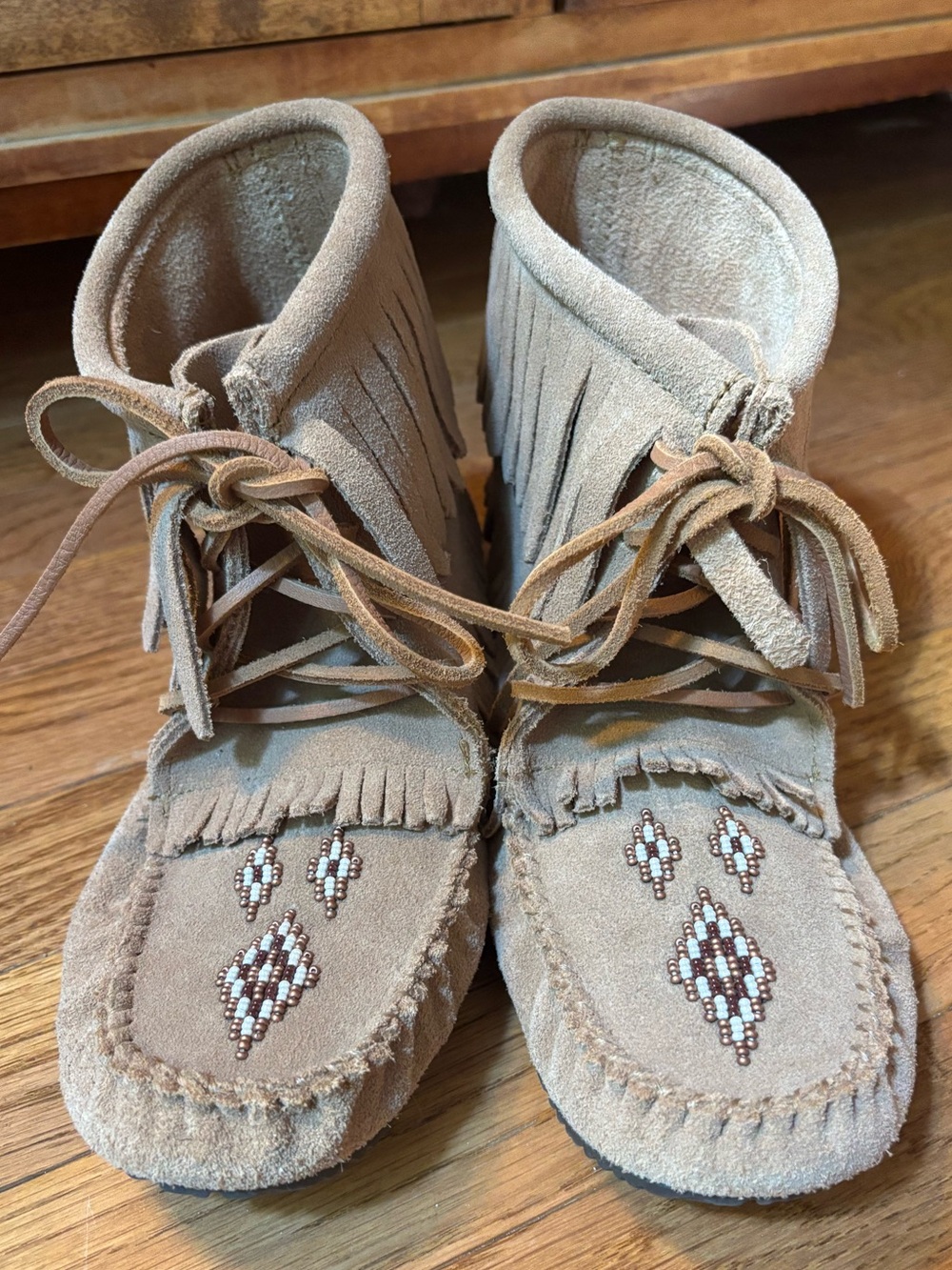 Manitobah Fringe Suede Moccasin Ankle Boots in Light brown - Women's 9
